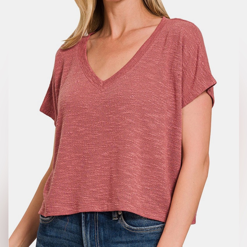 NWT Zenana Red Rose Oversize V-Neck Short Sleeve Cropped T-Shirt Crop Top